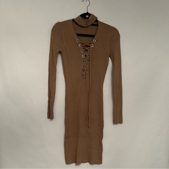 AKIRA Ribbed Lace-up Bodycon Dress Collar Long Sleeved Neutral Stretch Large - Picture 3 of 8